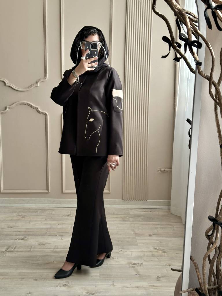 کت و شلوار زنانه گلدوزی ، ست دوتیکه کت و شلوار مزونی زنانه